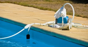 Swimming pool filter cleaning pool